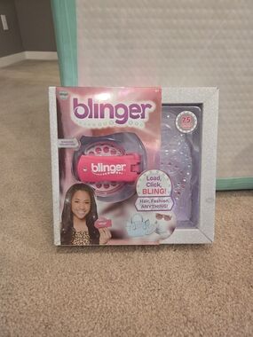 Blinger Diamond Collection Blinging Tool in Hot Pink